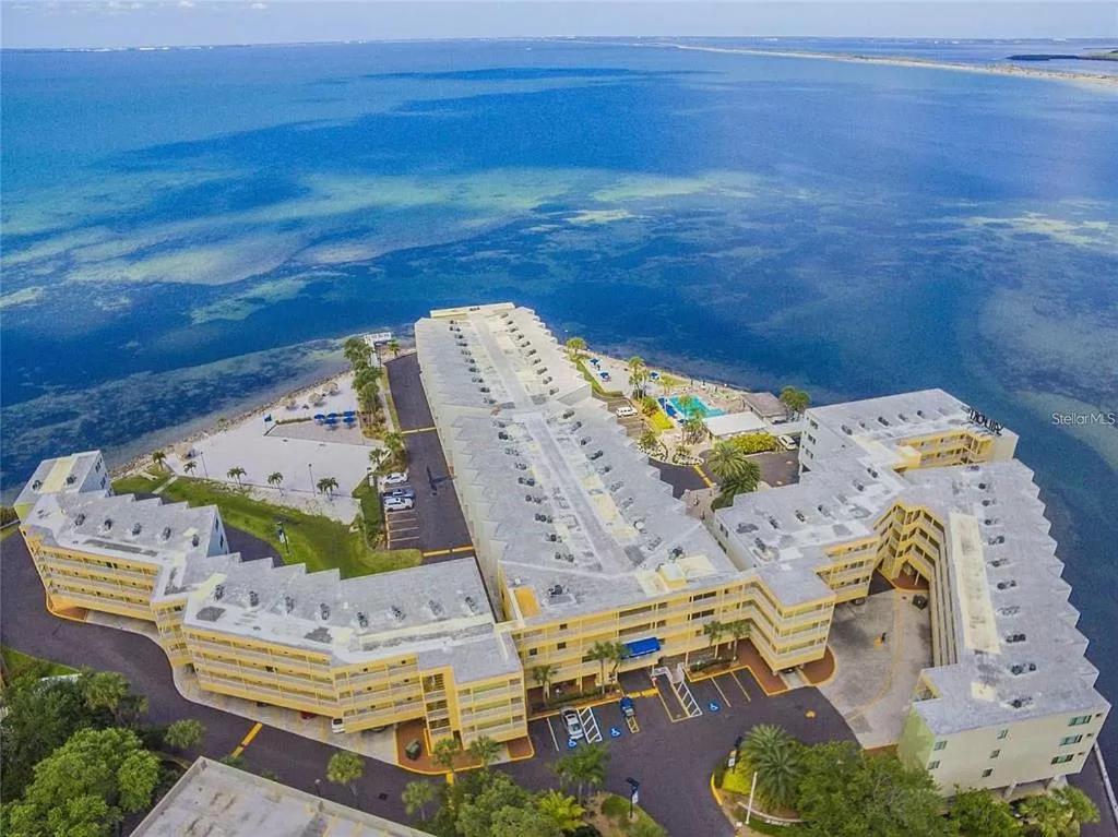 The Kondo Tiki Tampa Bagian luar foto