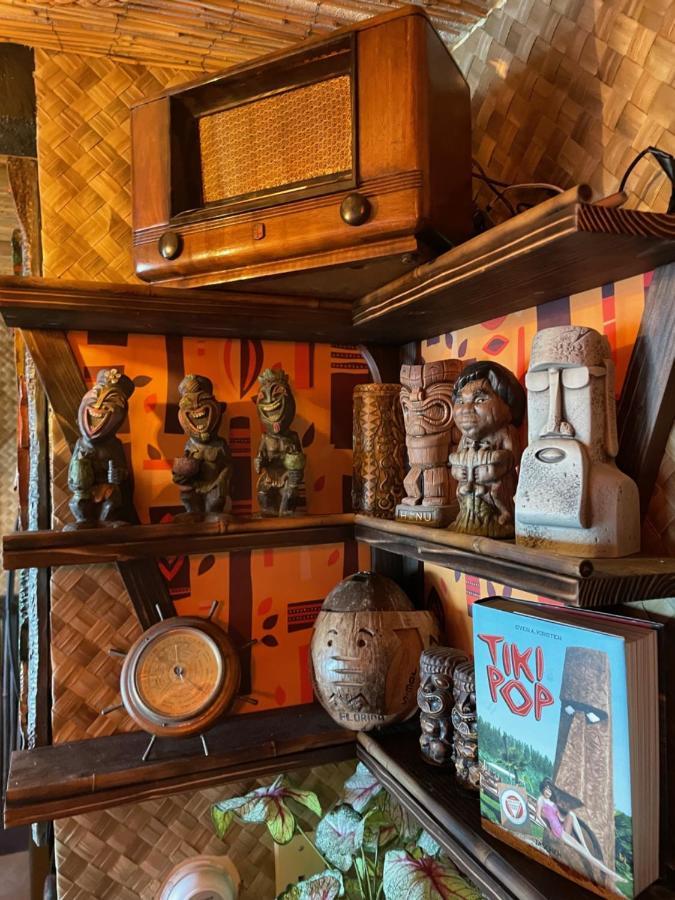 The Kondo Tiki Tampa Bagian luar foto