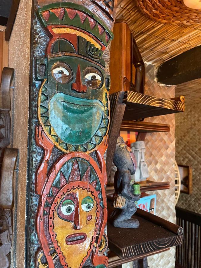 The Kondo Tiki Tampa Bagian luar foto