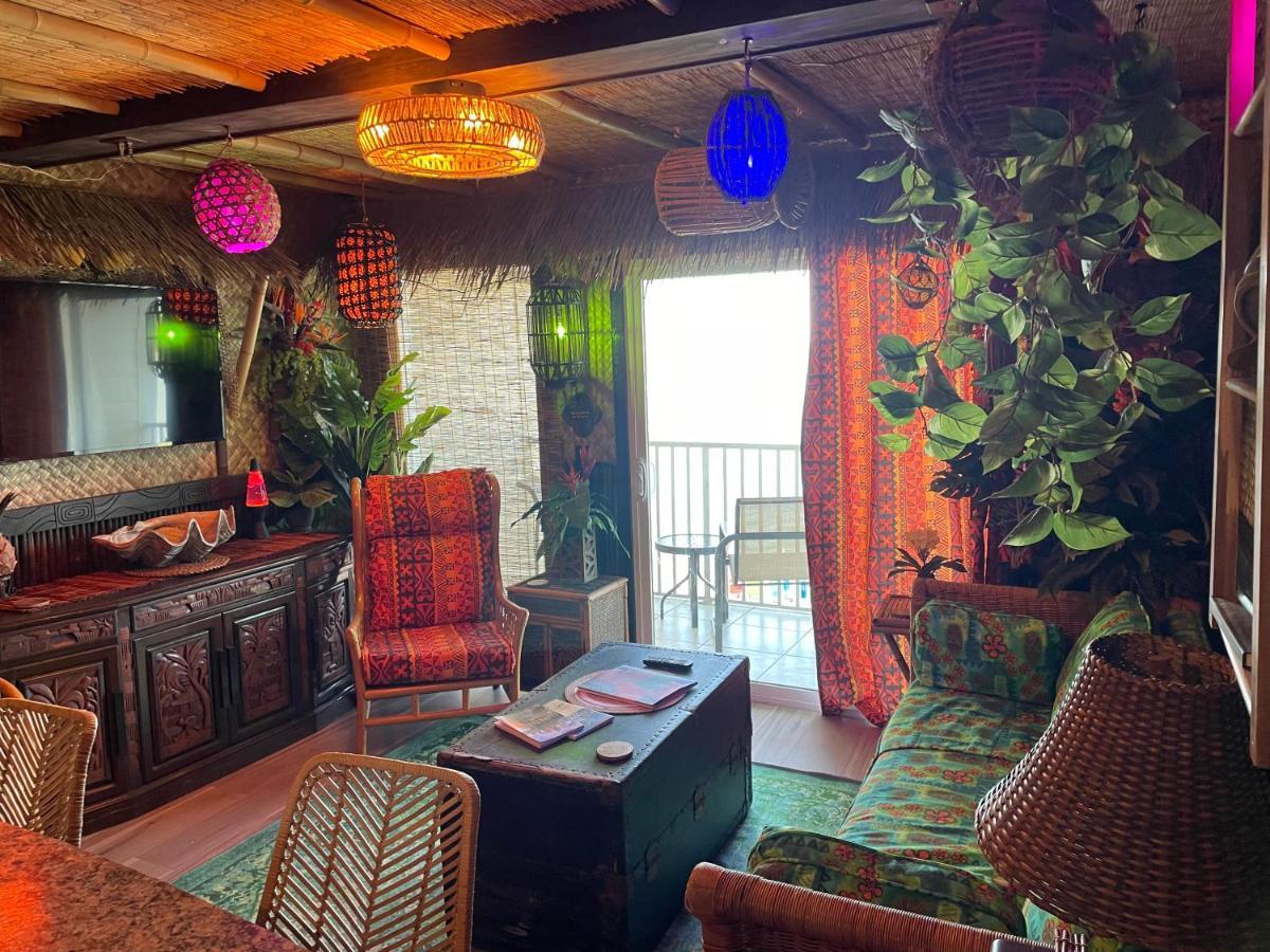 The Kondo Tiki Tampa Bagian luar foto