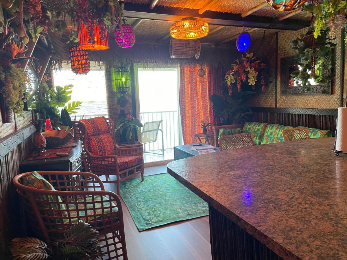 The Kondo Tiki Tampa Bagian luar foto